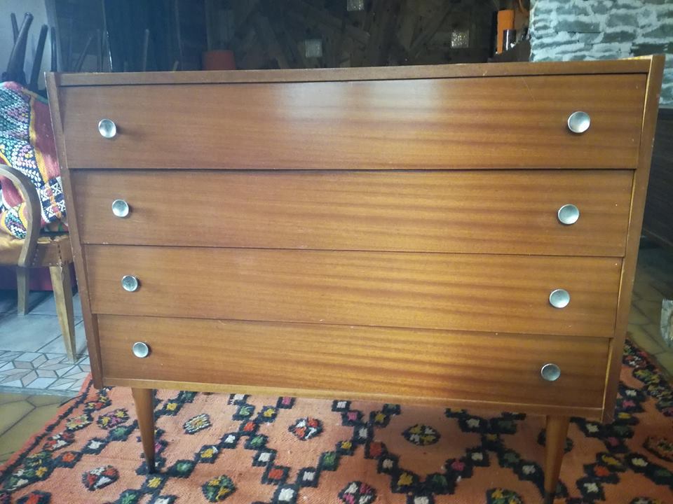 Scandinavian style chest of drawers