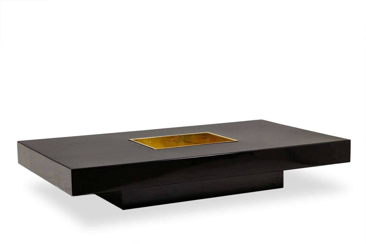 Willy Rizzo. Low table in black lacquered wood and gold brass. 1970s.