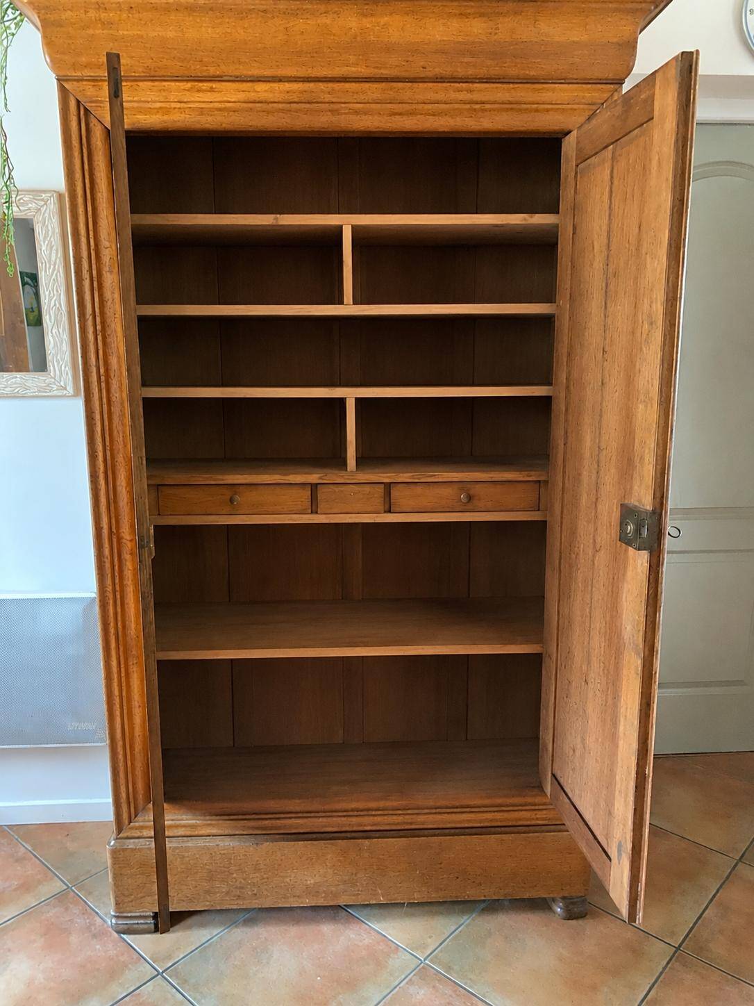 Louis Philippe XIX century linen cupboard