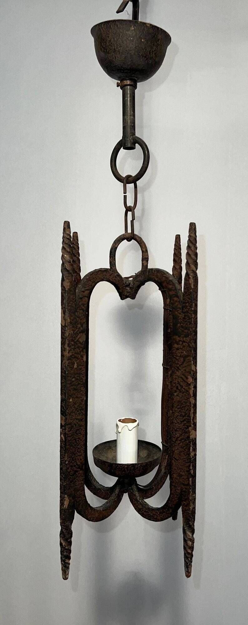 Suspension en fer forgé, travail français, circa 1950