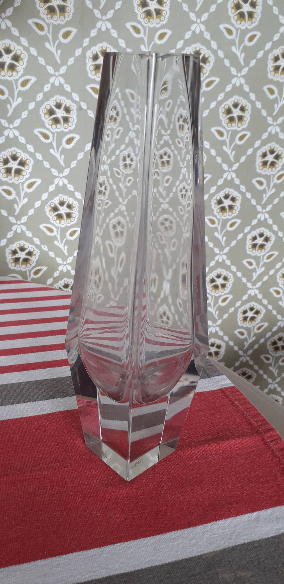 Vase vintage en verre très original