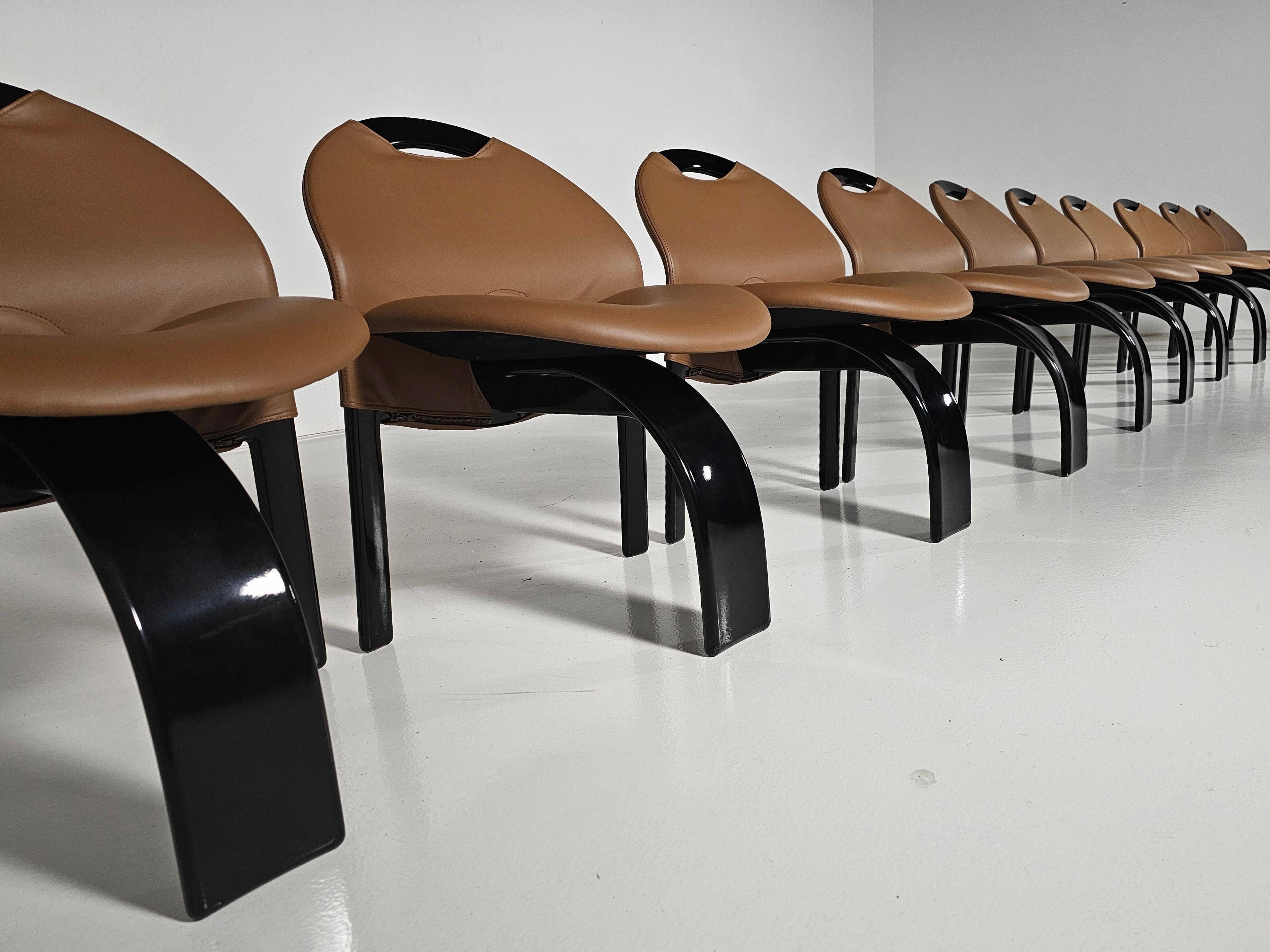 Set of 10 "Sail" dining chairs by Giovanni Offredi for Saporiti, 1973.