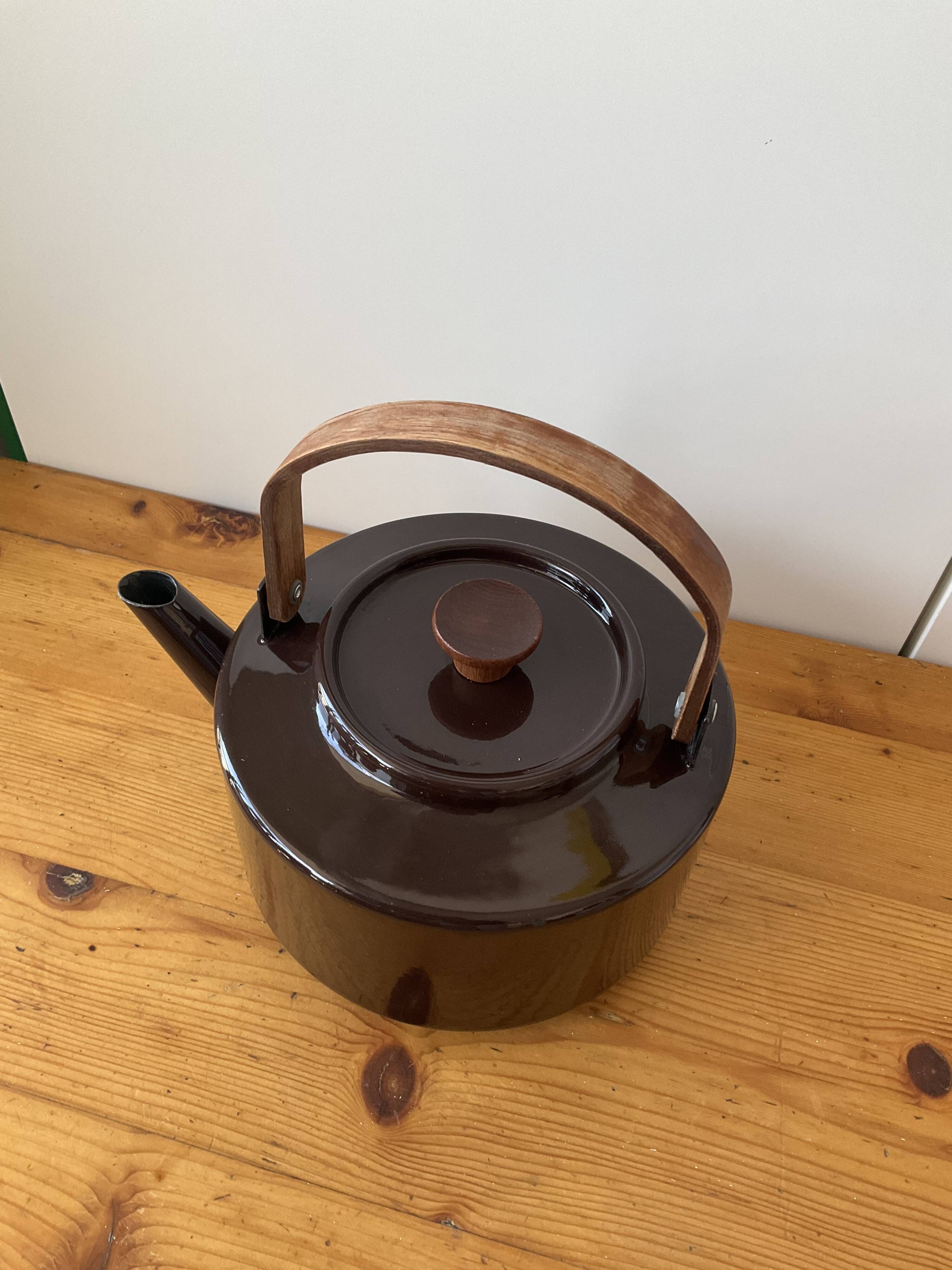 Vintage Copco enamelled kettle