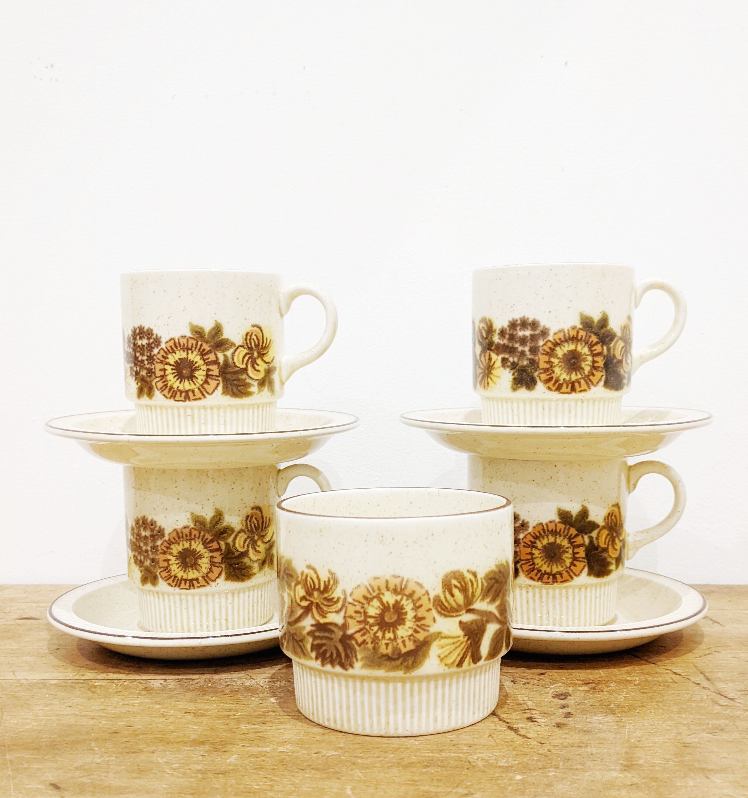 **Rare** Poole Pottery vintage coffee service. Thistlewood model (Thistle wood). Very good condition.