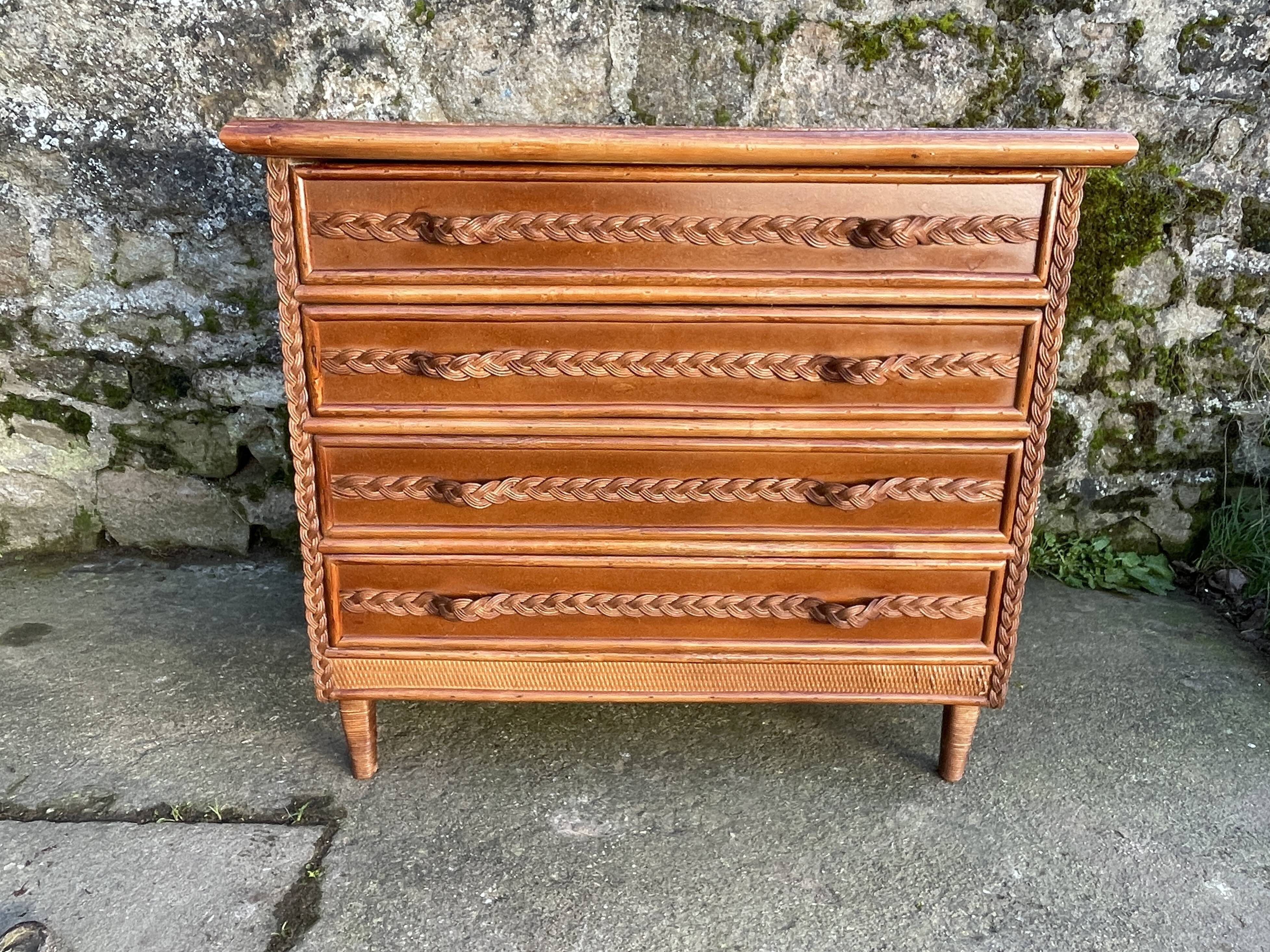 Commode bois et rotin poignées tressées