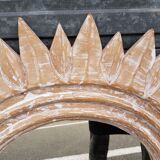Miroir " Soleil" en bois sculpté et cérusé 74cm