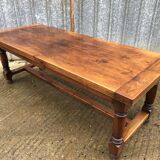 Farmhouse table with cat bar in solid oak with 1 drawer