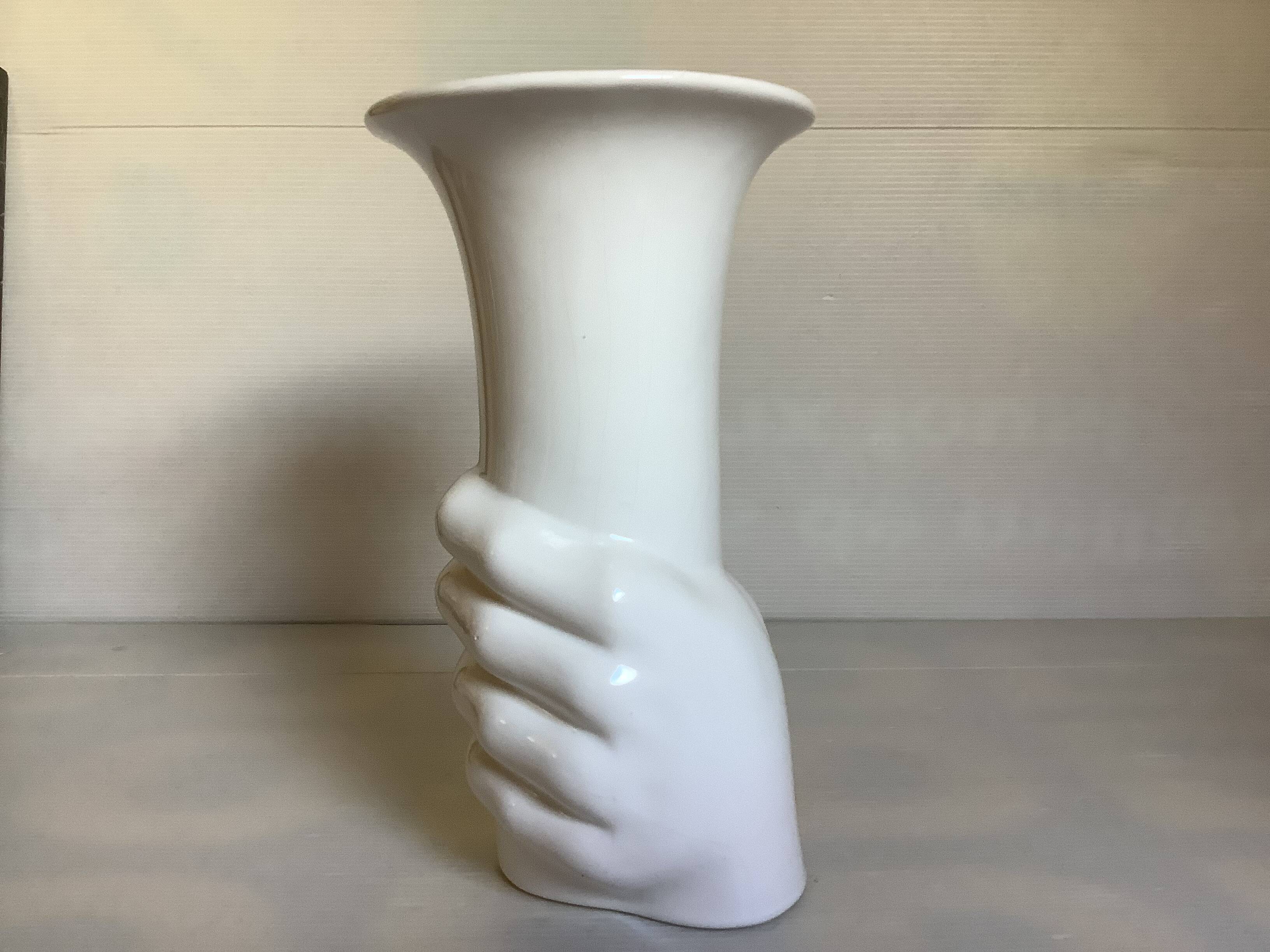 Vase main année 70