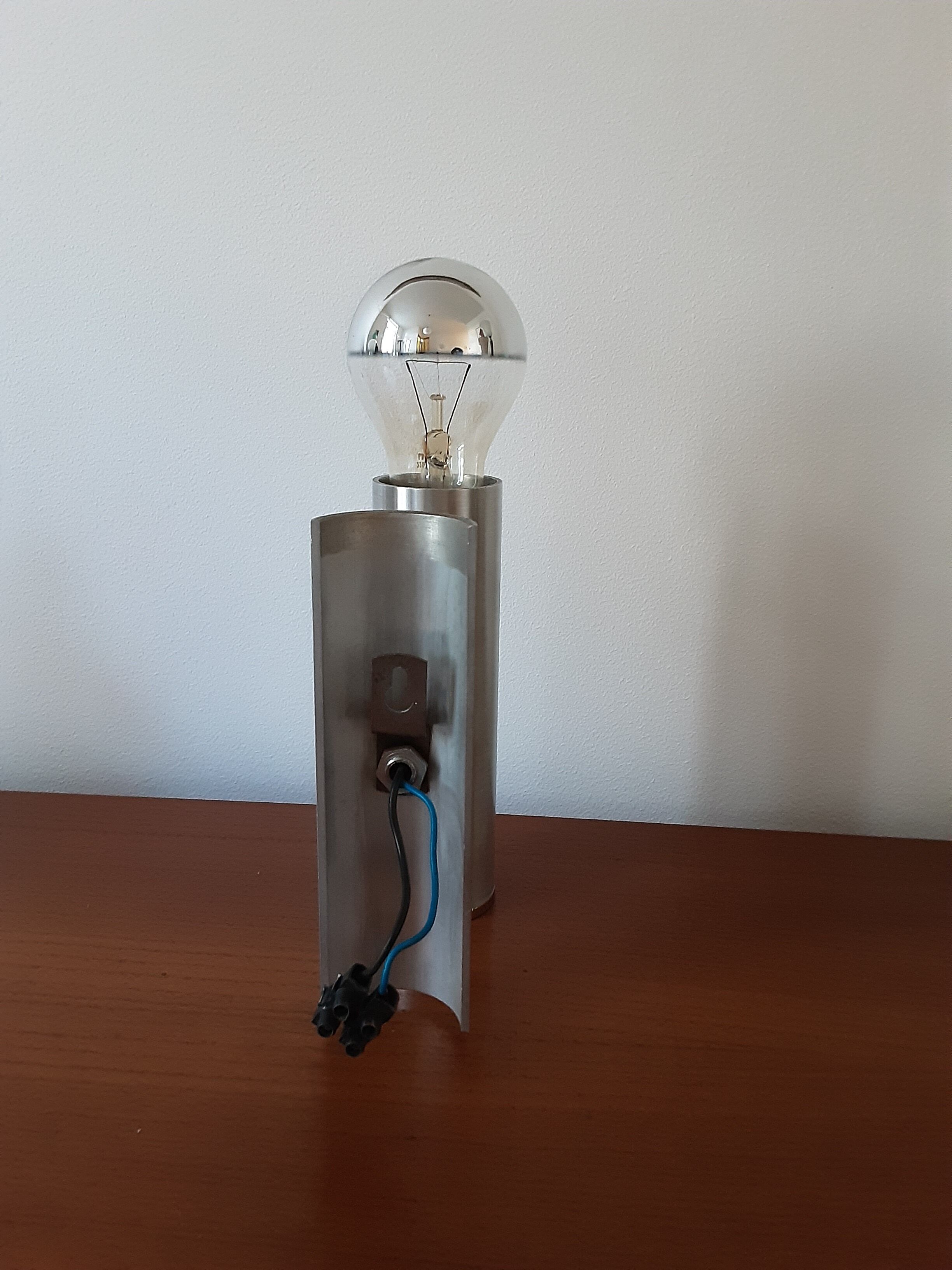 Wall lamp in aluminum brush