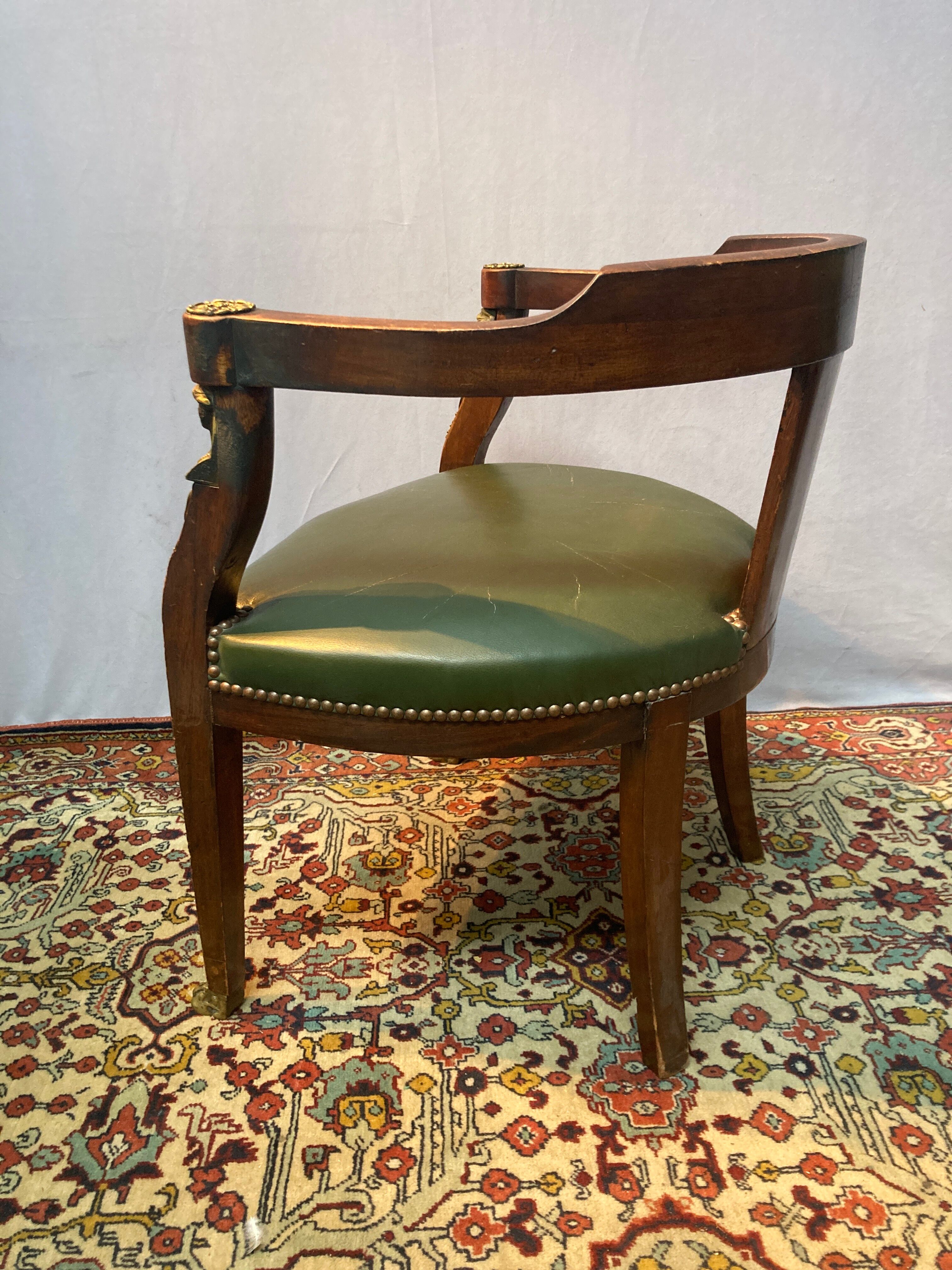 Office chairs and pair of convertibles