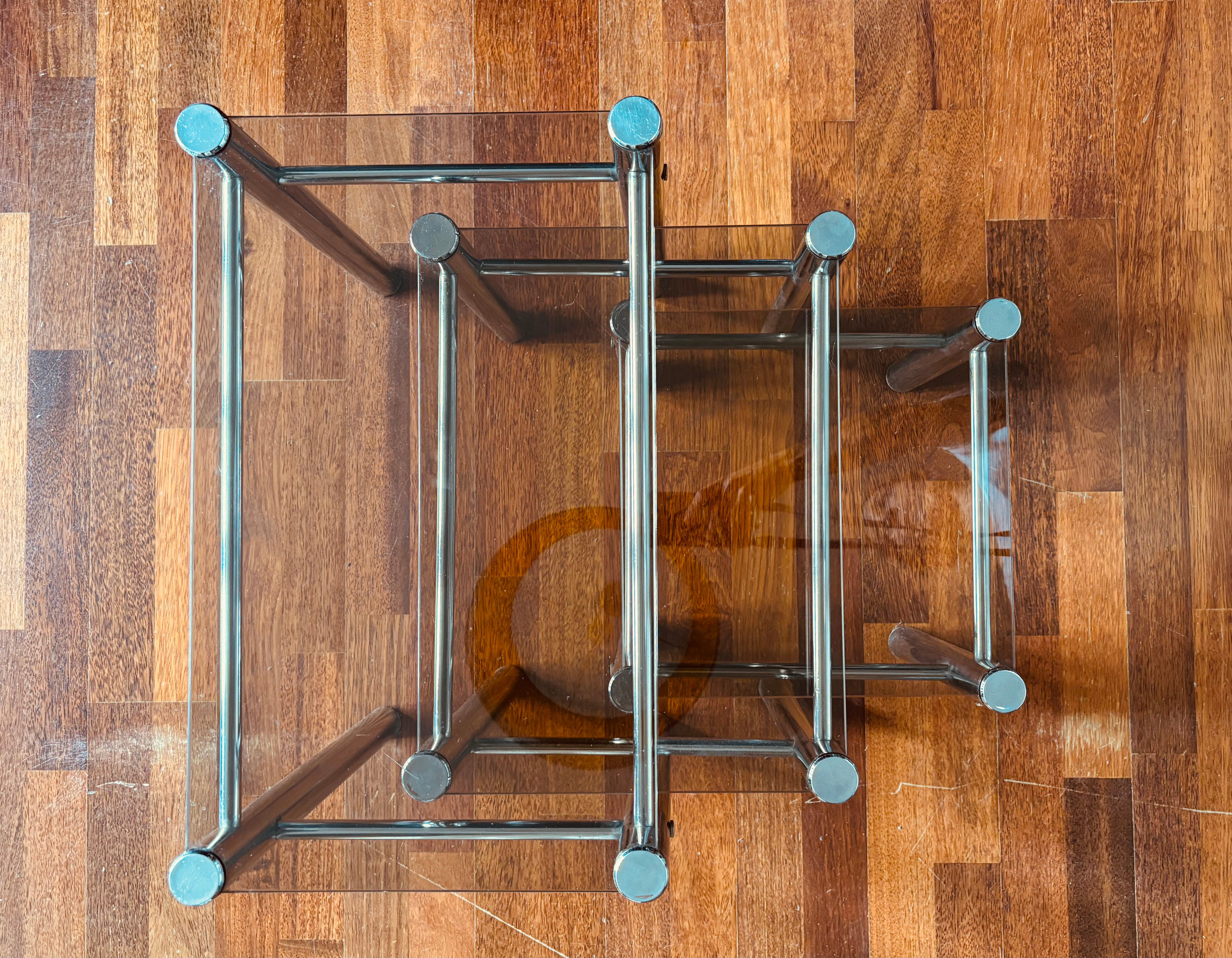 Table basse gigogne  années 70