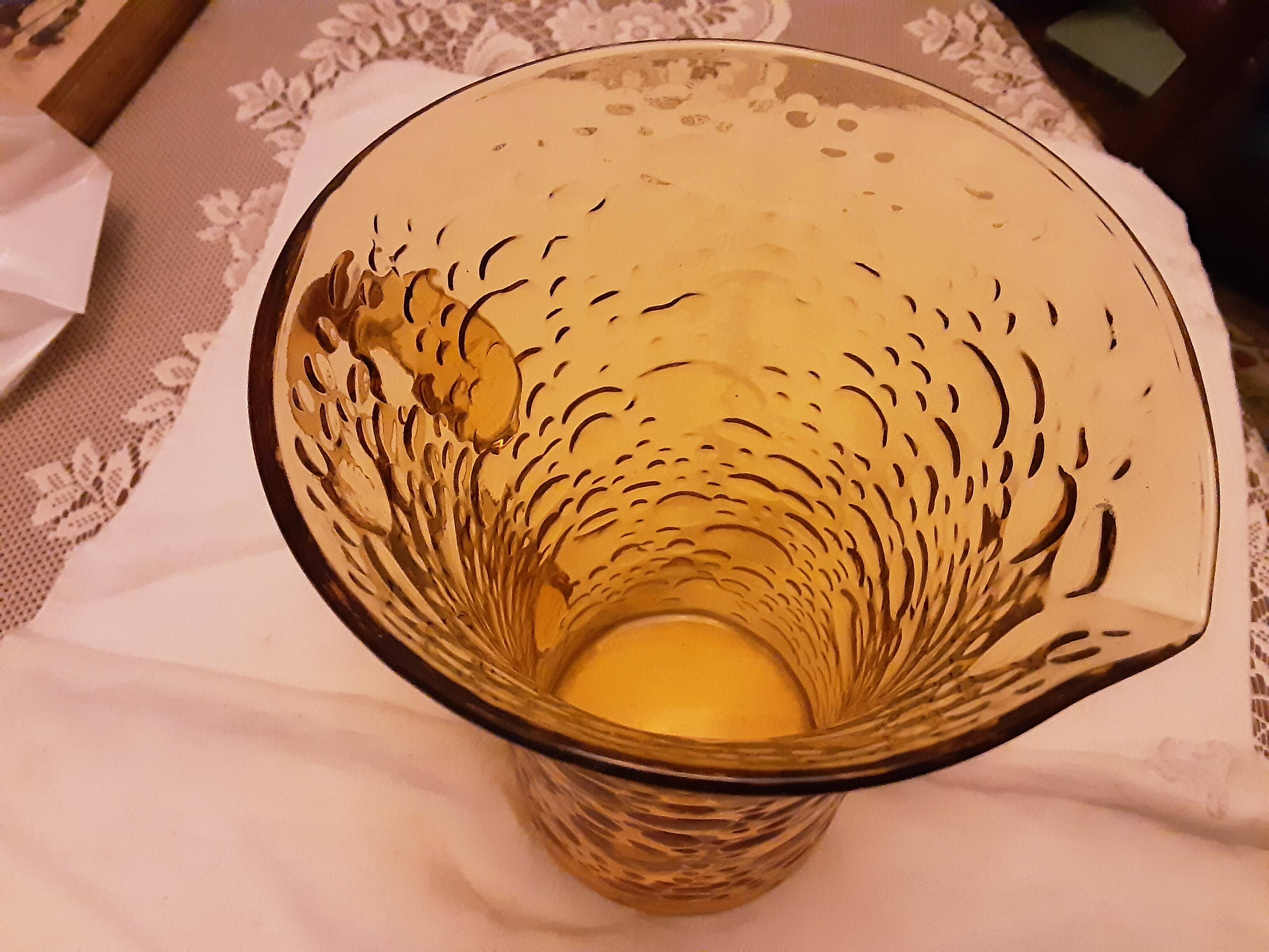 YELLOW BUBBLE GLASS WATER JAR