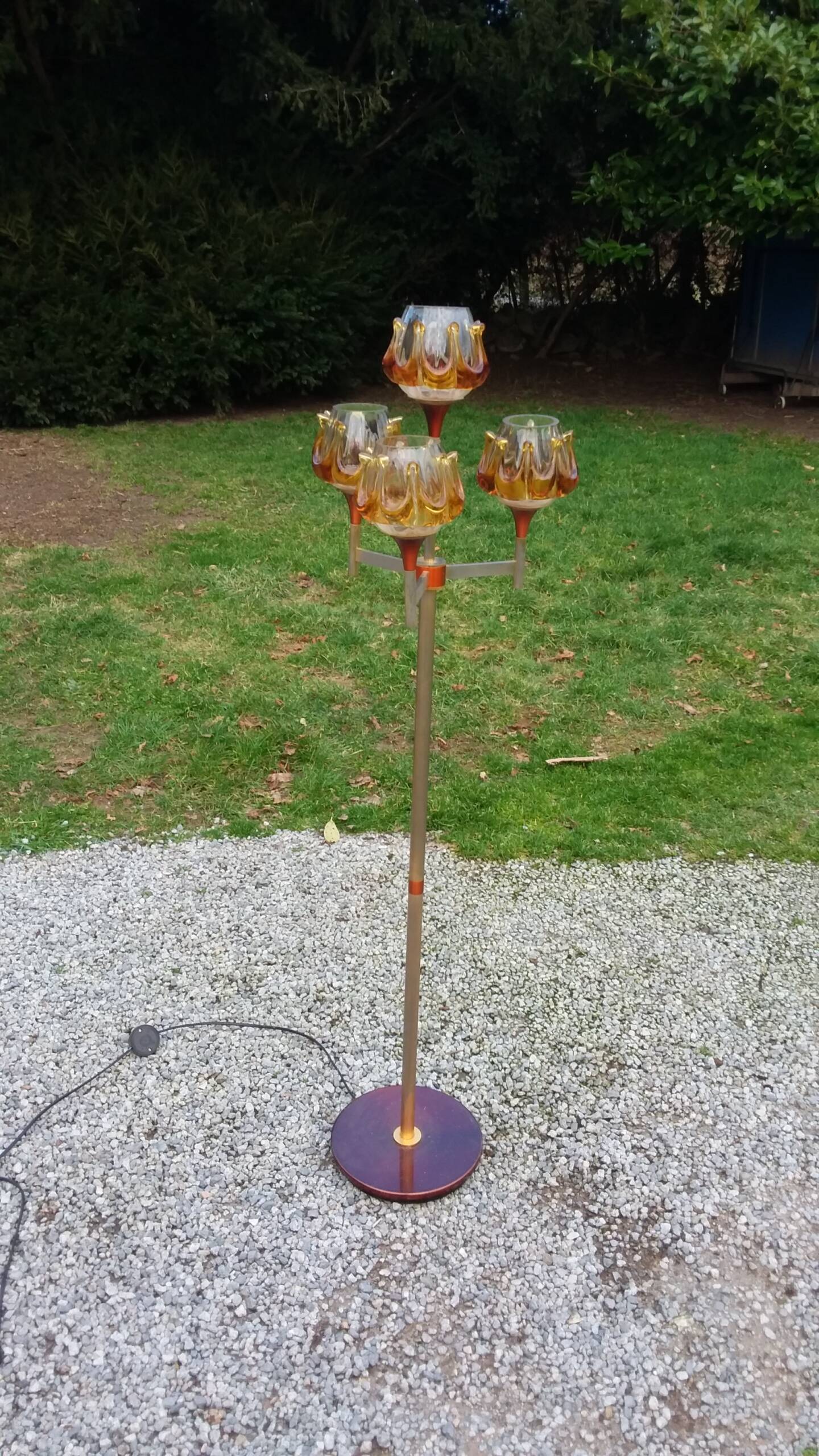 1970s design floor lamp in gold and orange chrome metal with 4 glass tulips