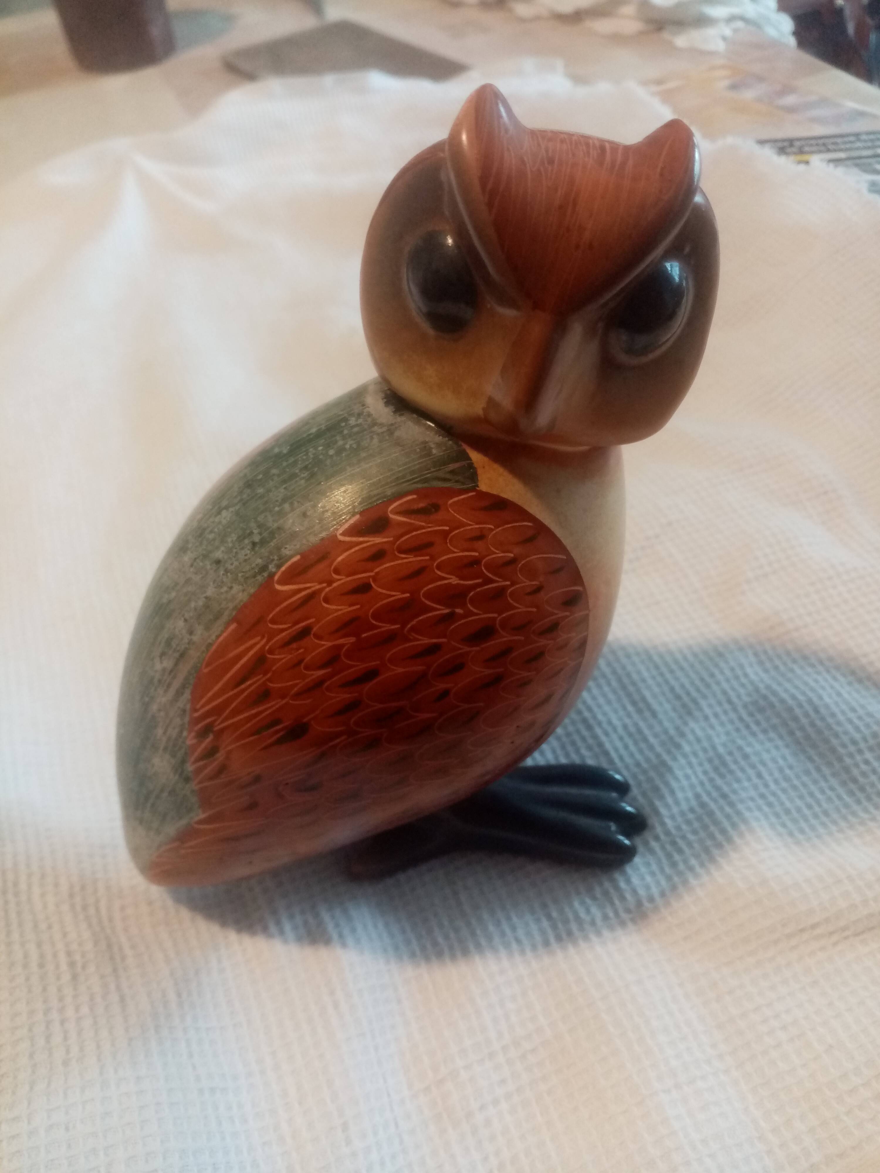 Beautiful ceramic owl from the 70s signed noelle