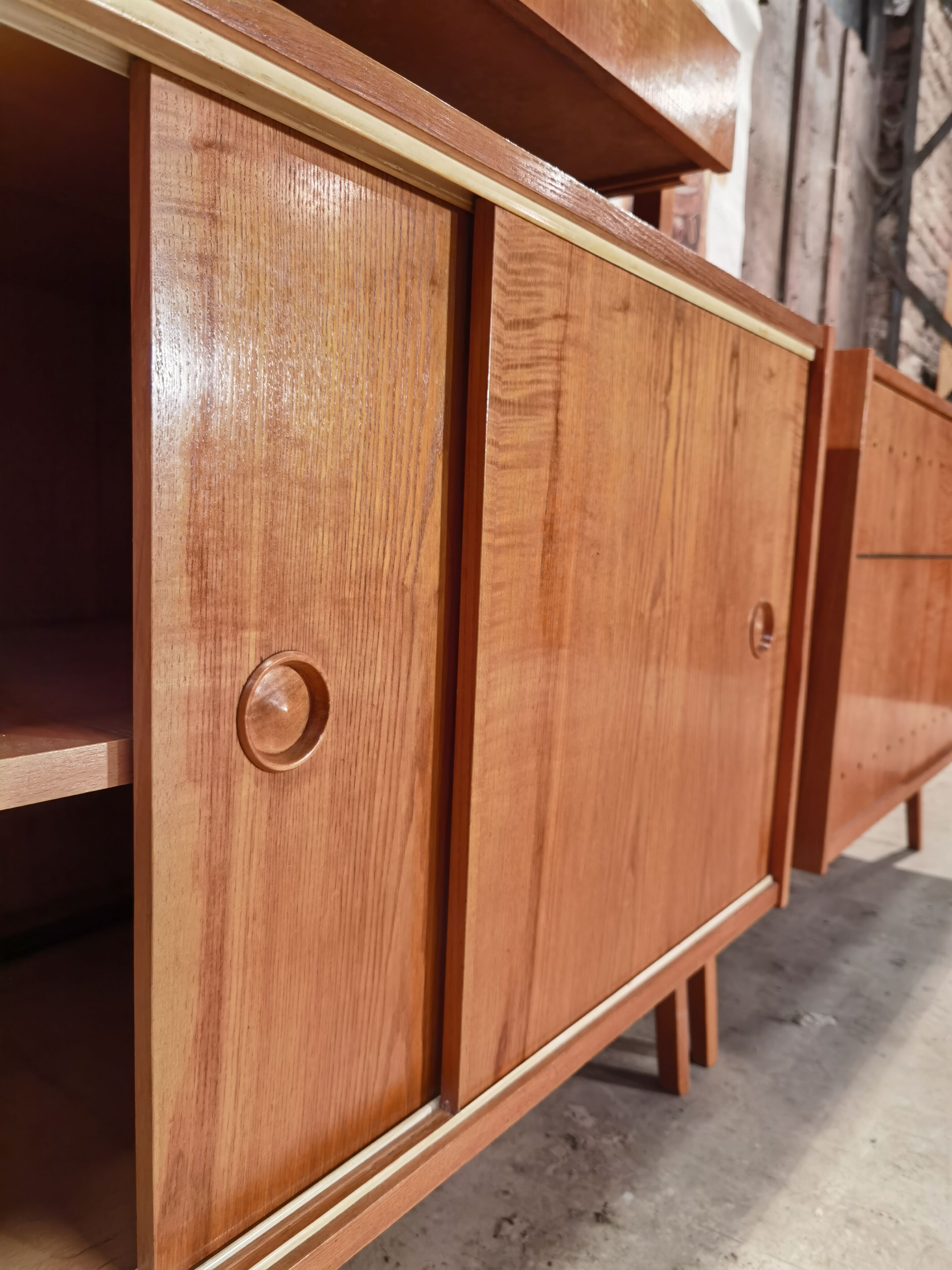 Console suspended Monti 300 by Franti-ek Jirak for Tatra