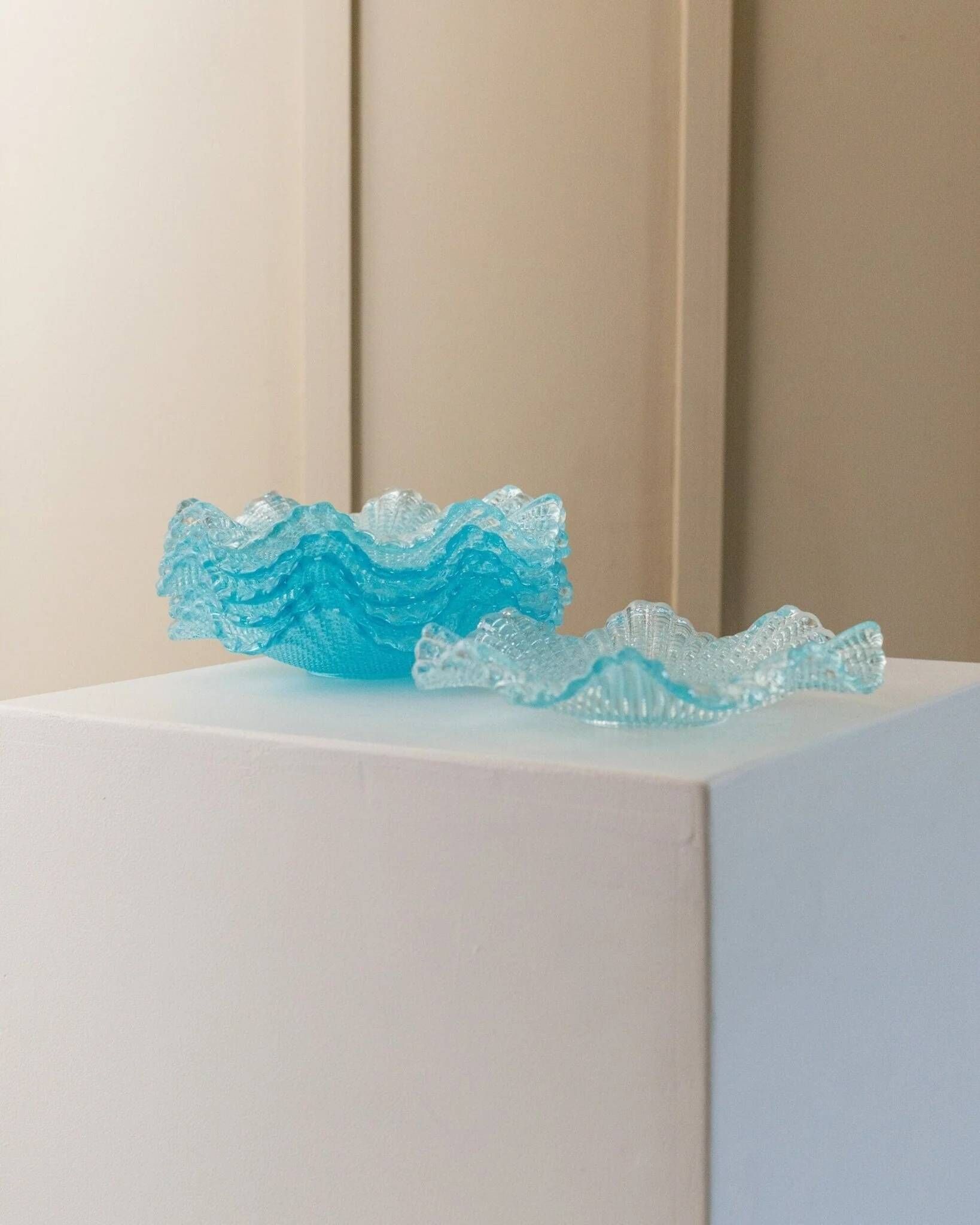 Six-piece turquoise crystal glass bowls, vintage 1980s, ruffled scalloped rims, pressed texture