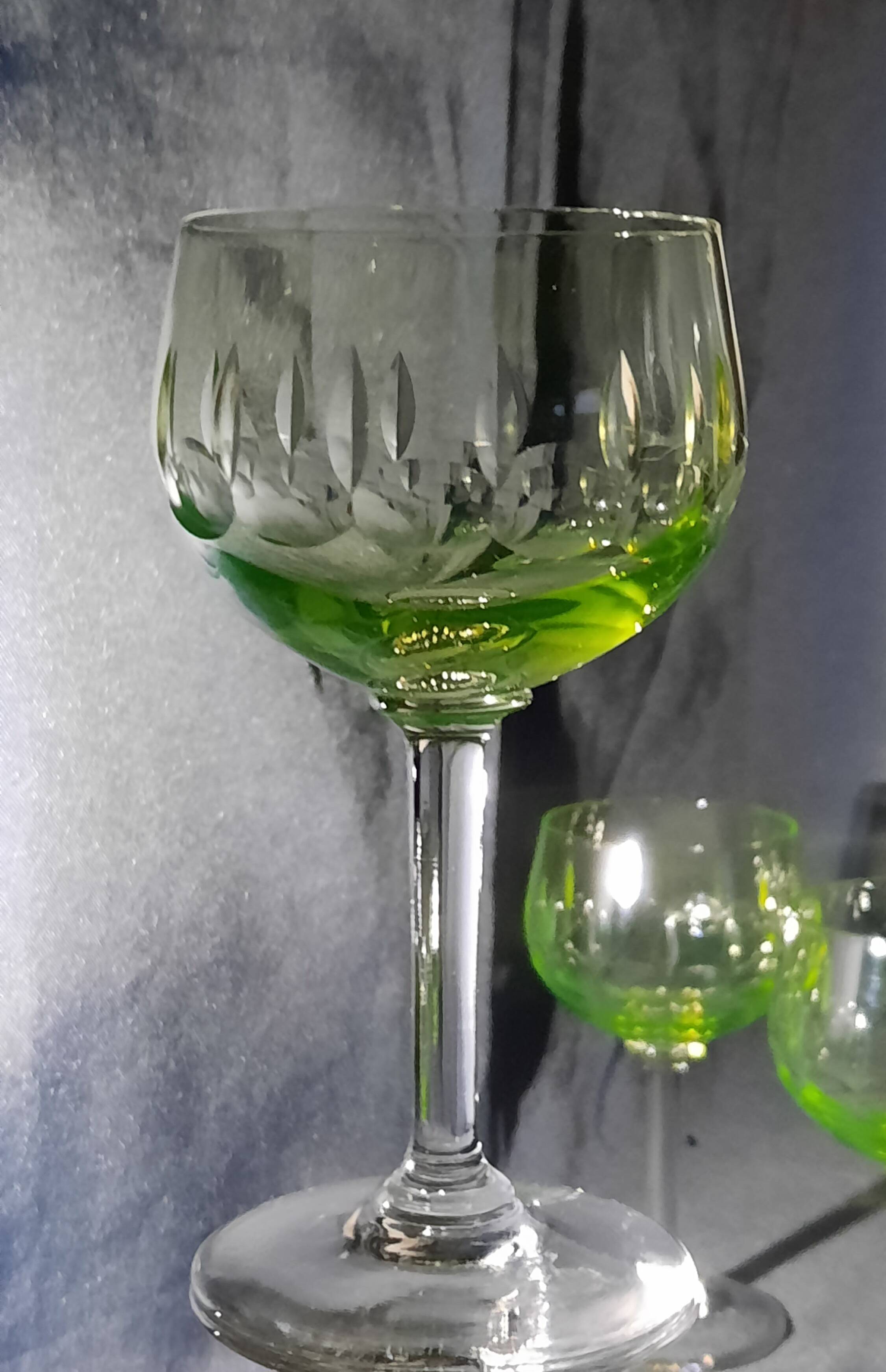 6 uranium glasses, Belgian art deco 1930