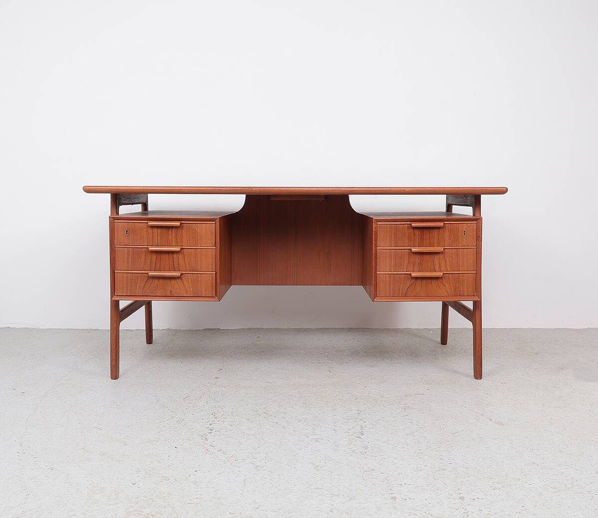 Omann Jun teak desk model 75, 1960s
