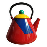 Enamelled metal kettle pitch 70 design style memphis