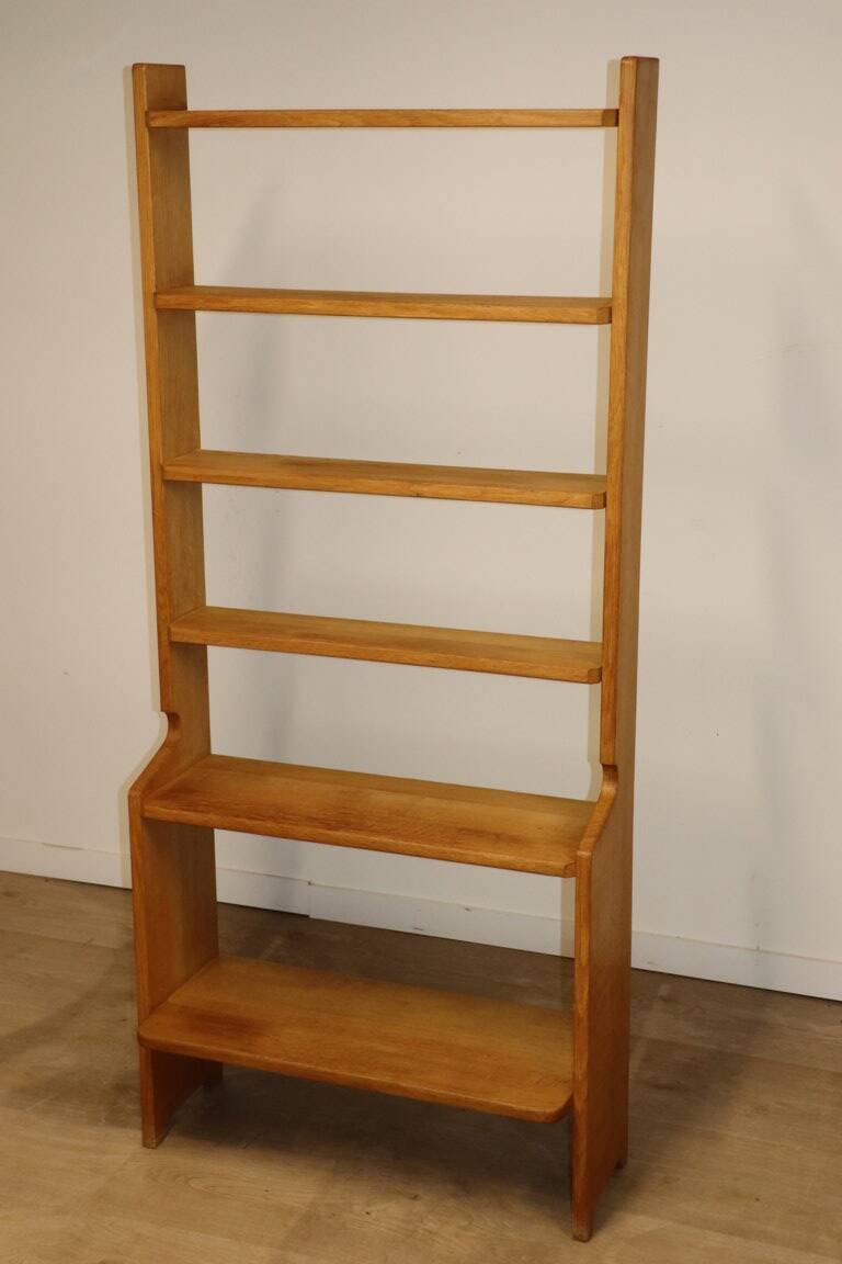 Guillerme and Chambron bookcase shelf in oak, 1960