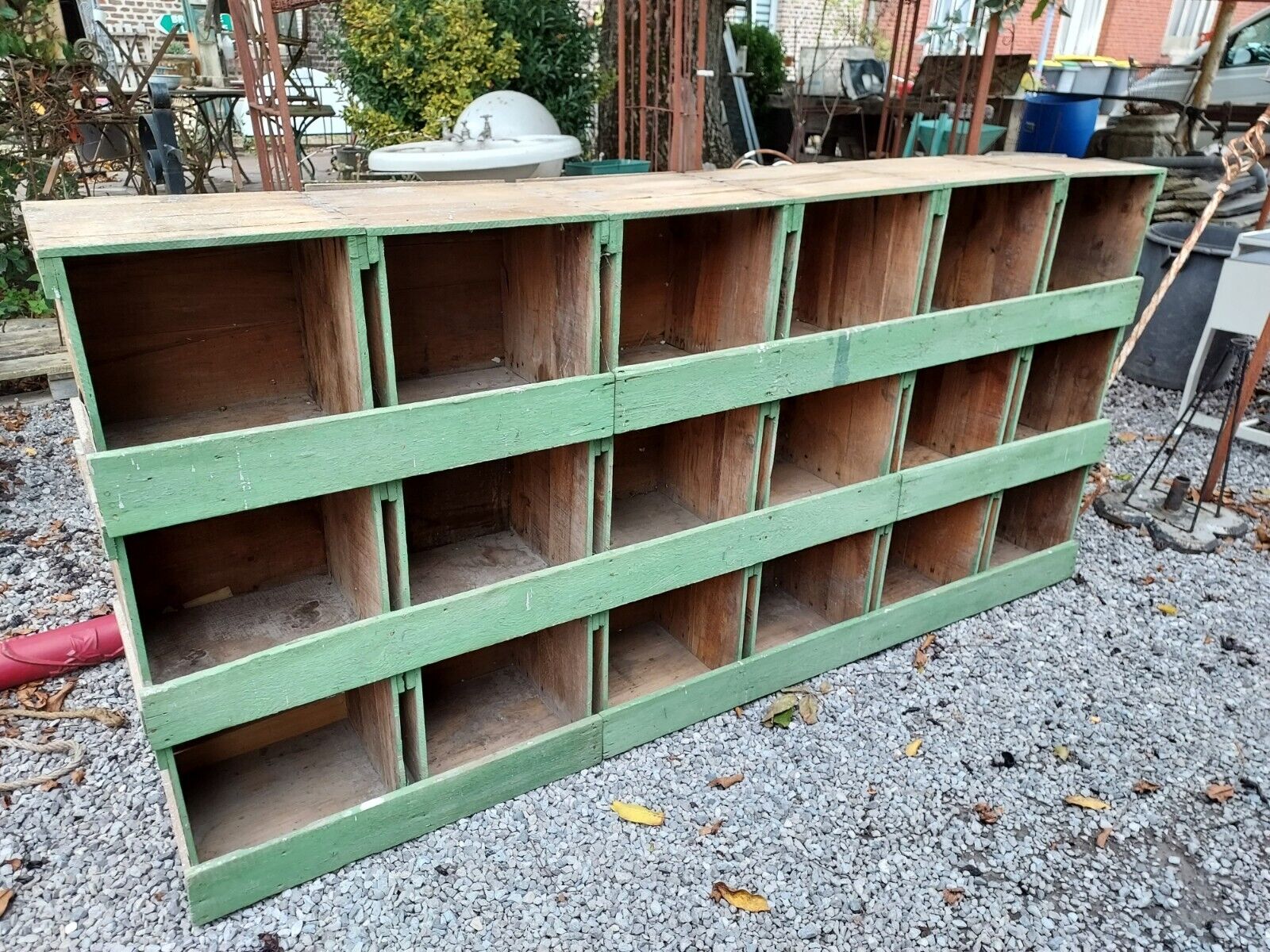 Casiers, meuble de métier en bois