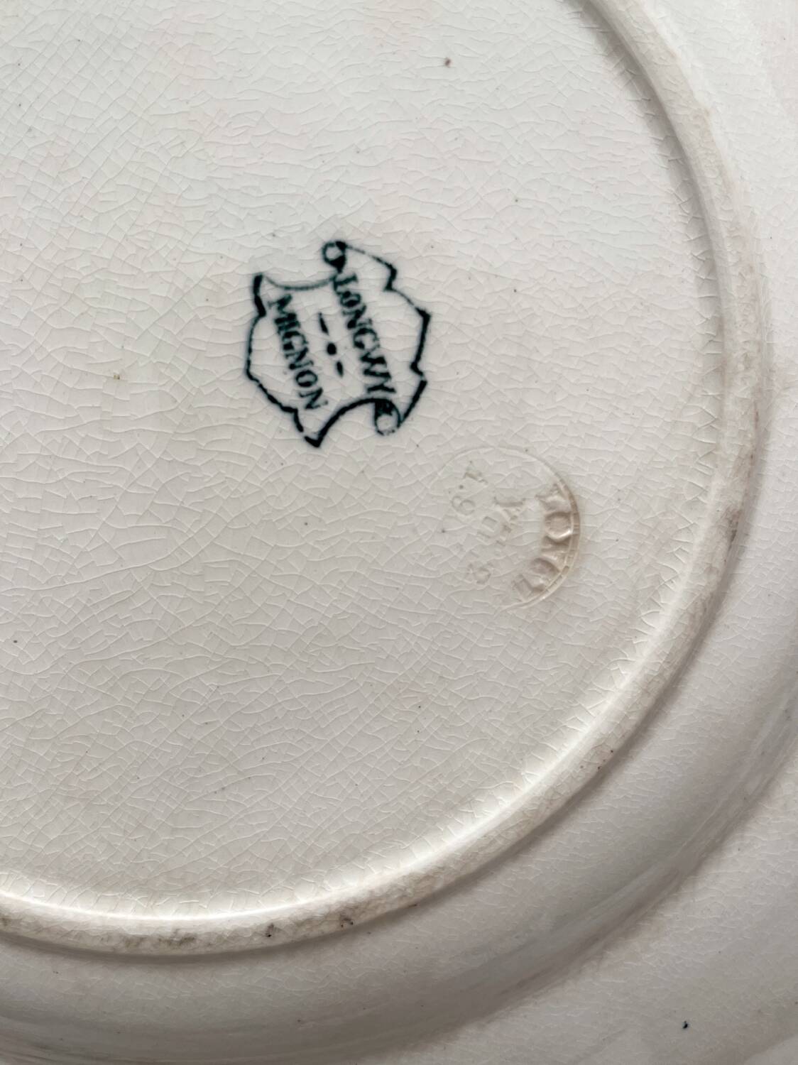 5 “Mignon” Longwy ironstone flat plates