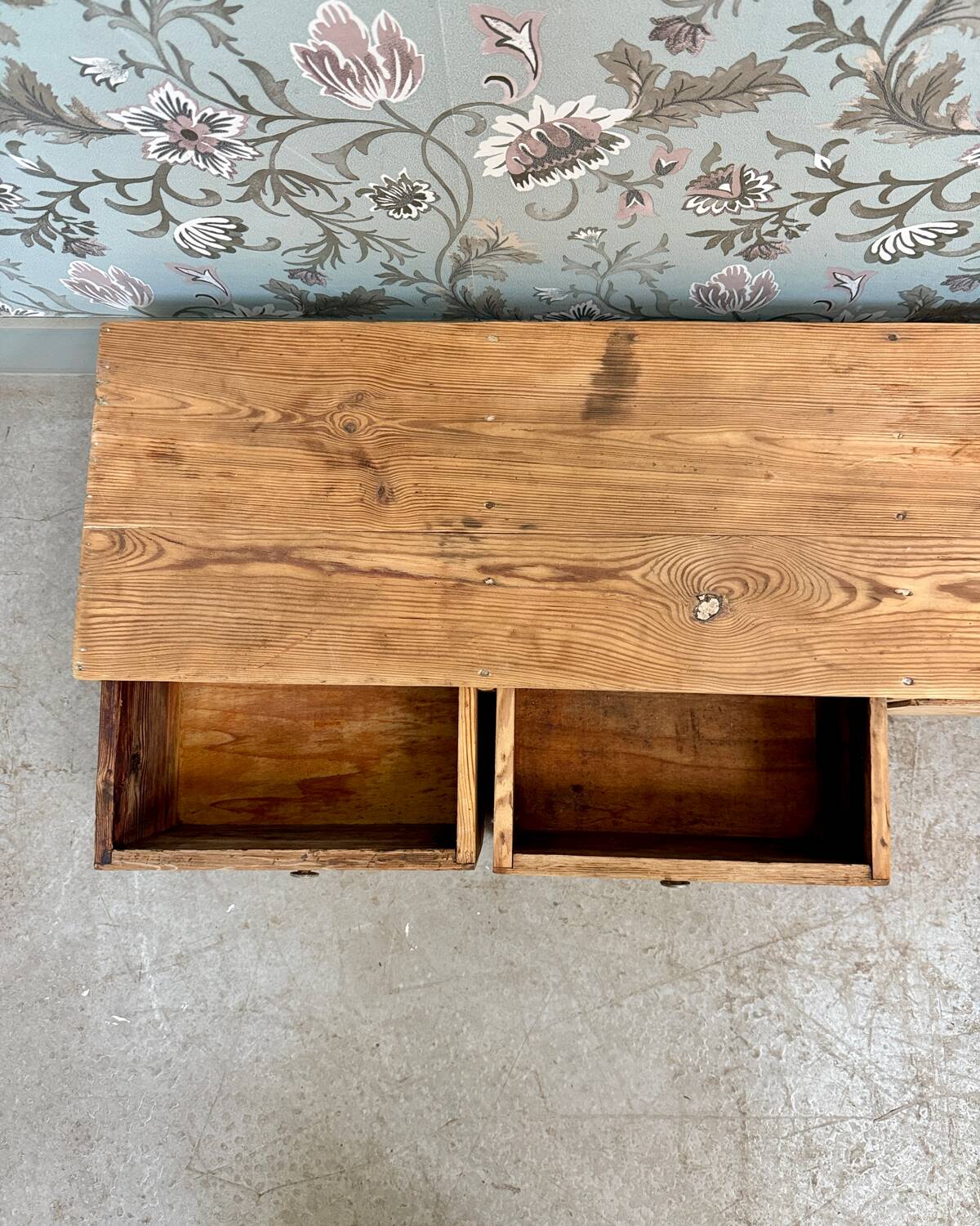 Long craft drawer unit (renovated)