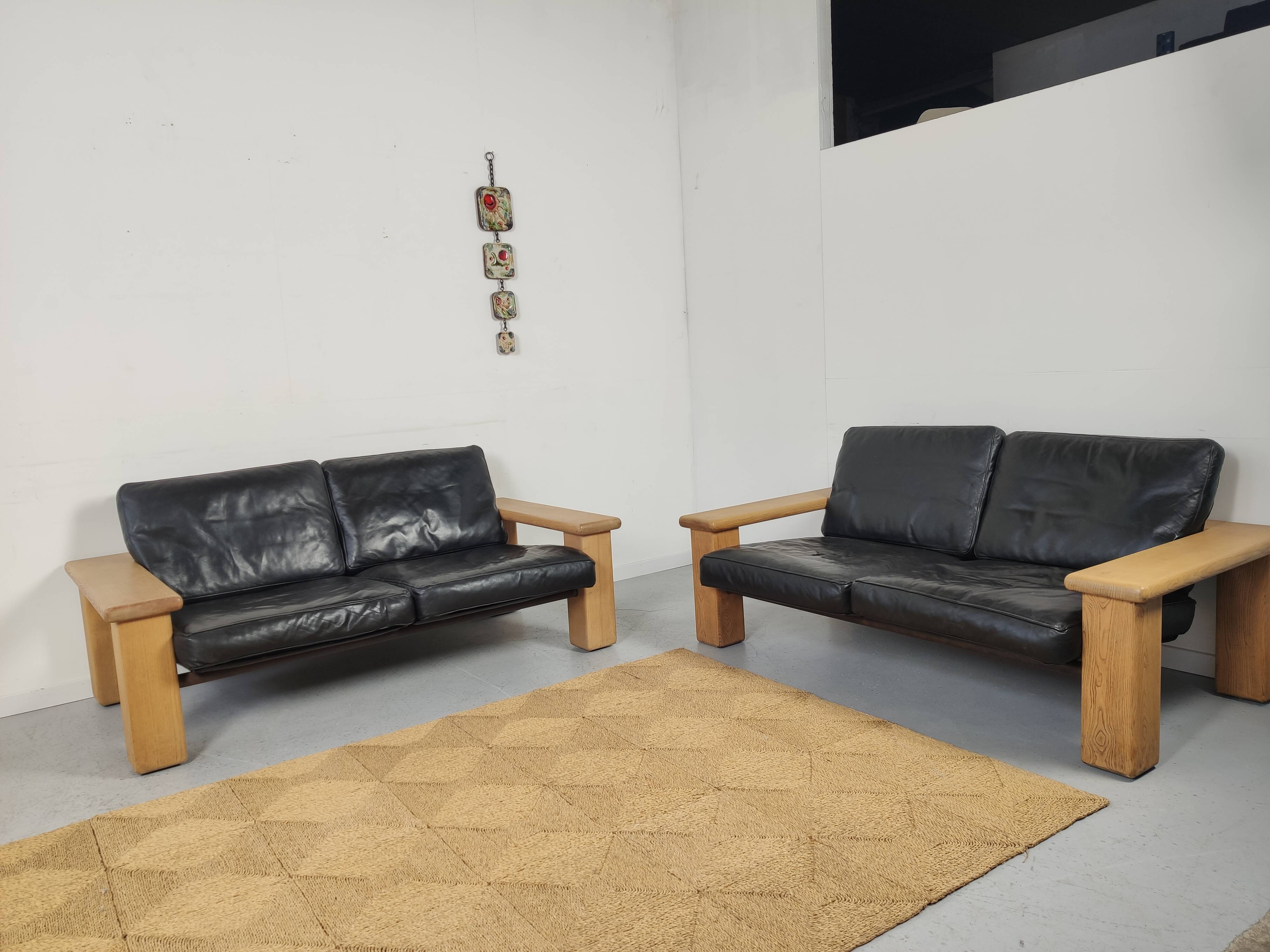 Walter Knoll leather sofa in leather and light oak, 1980