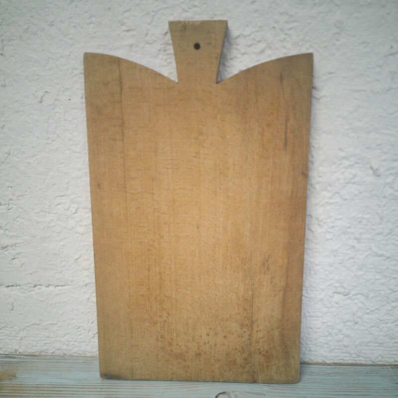 Wooden cutting board