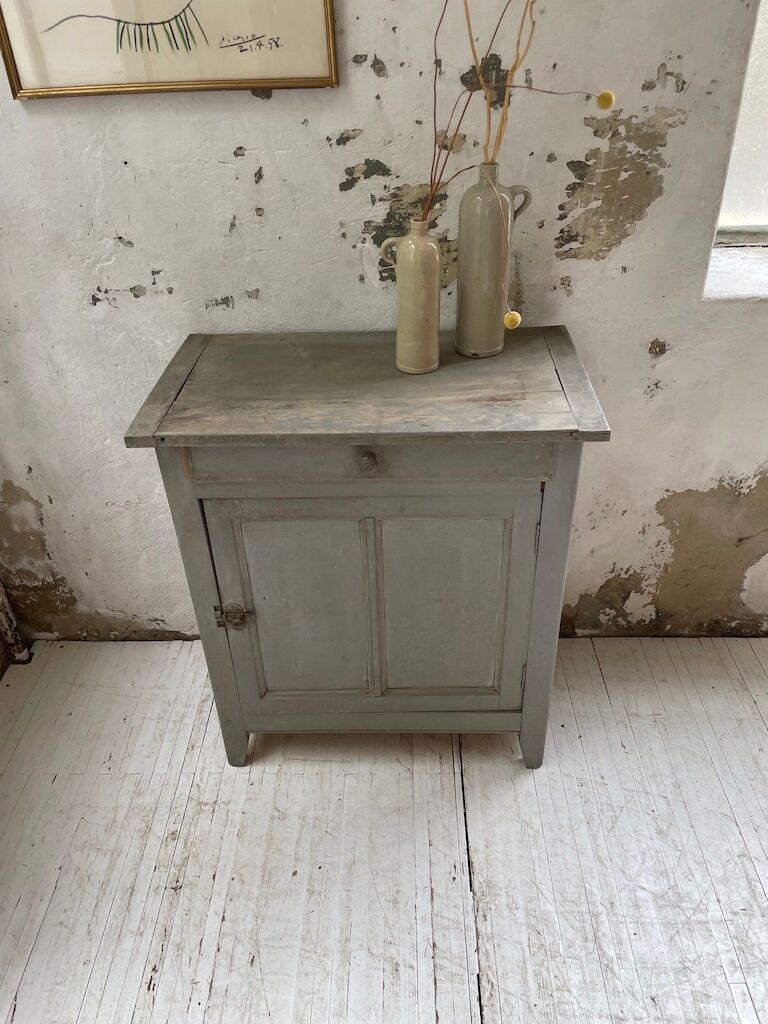 Confectioner furniture loom gray blue