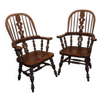 pair of Windsor armchairs by Ethan Allen