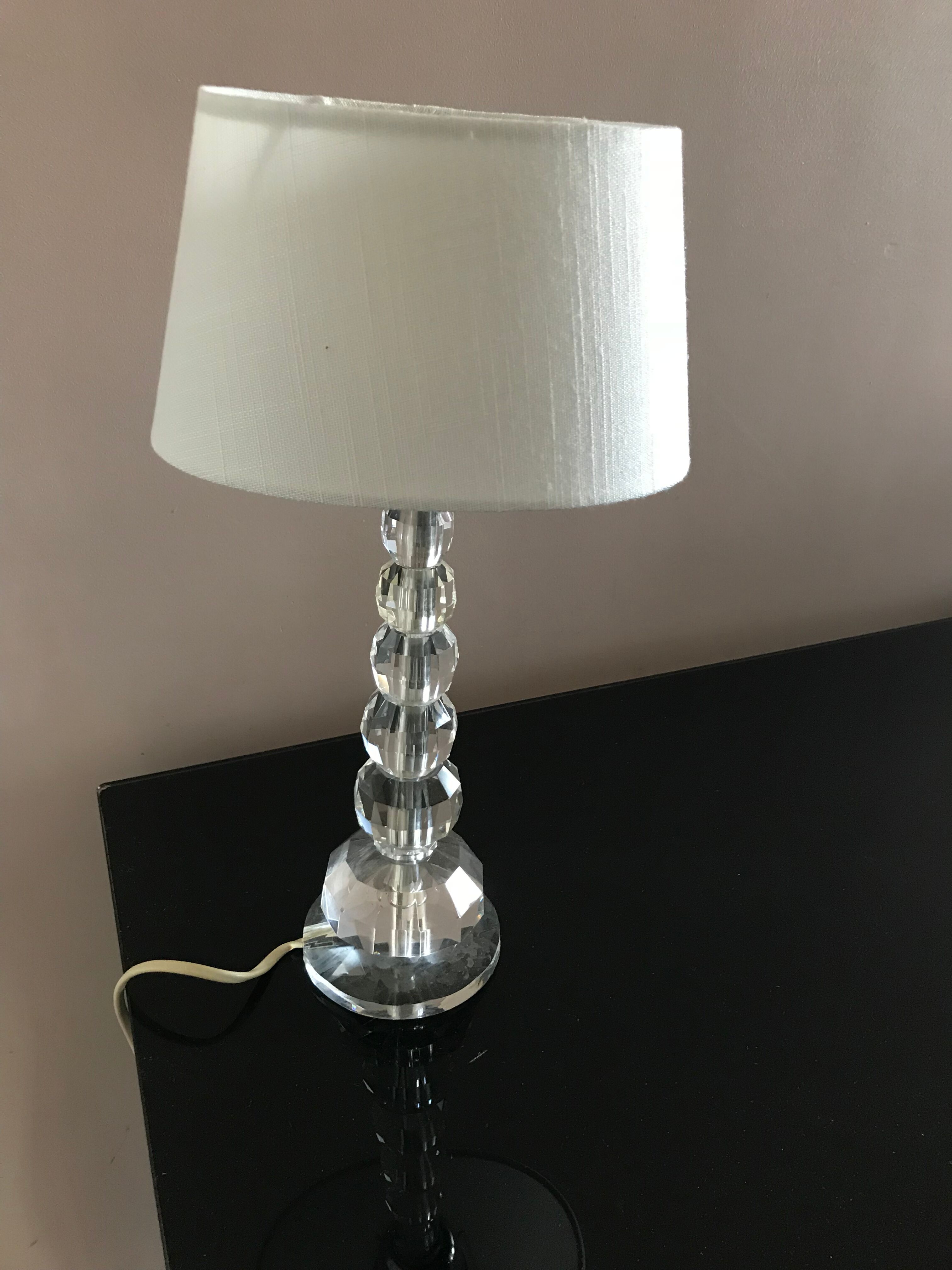 Lamp base