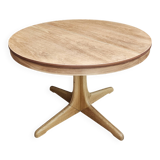 Baumann style round table