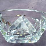 Empty pocket in Ile de France crystal