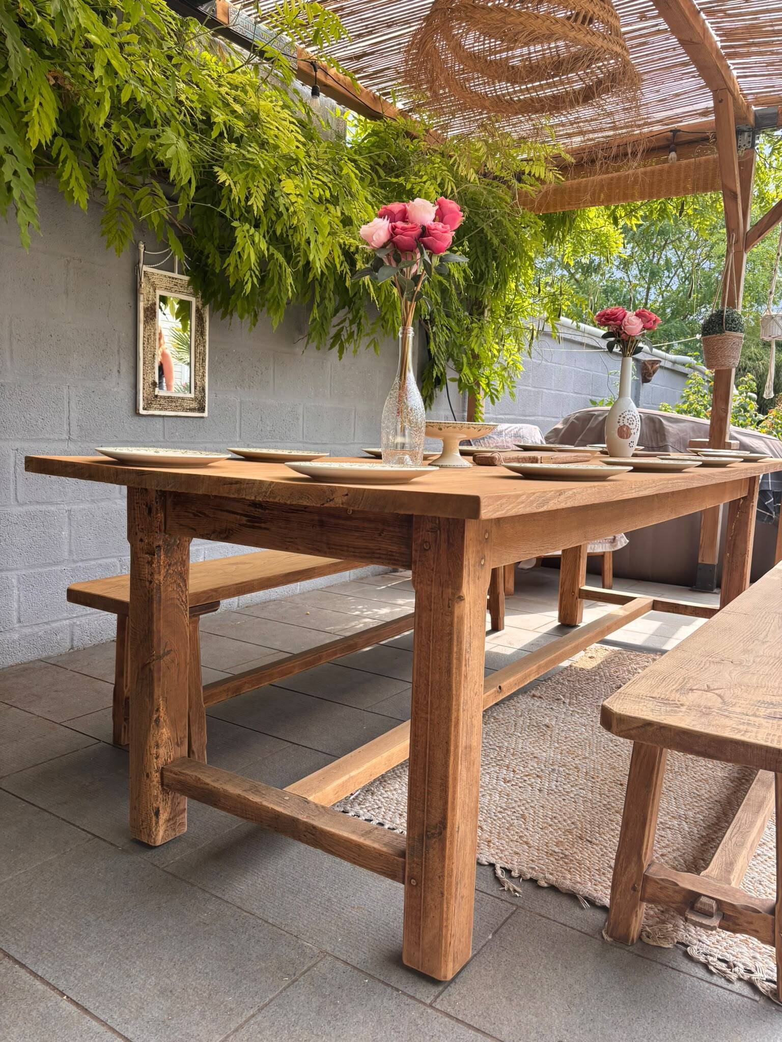 Grande table de ferme avec 2 bancs