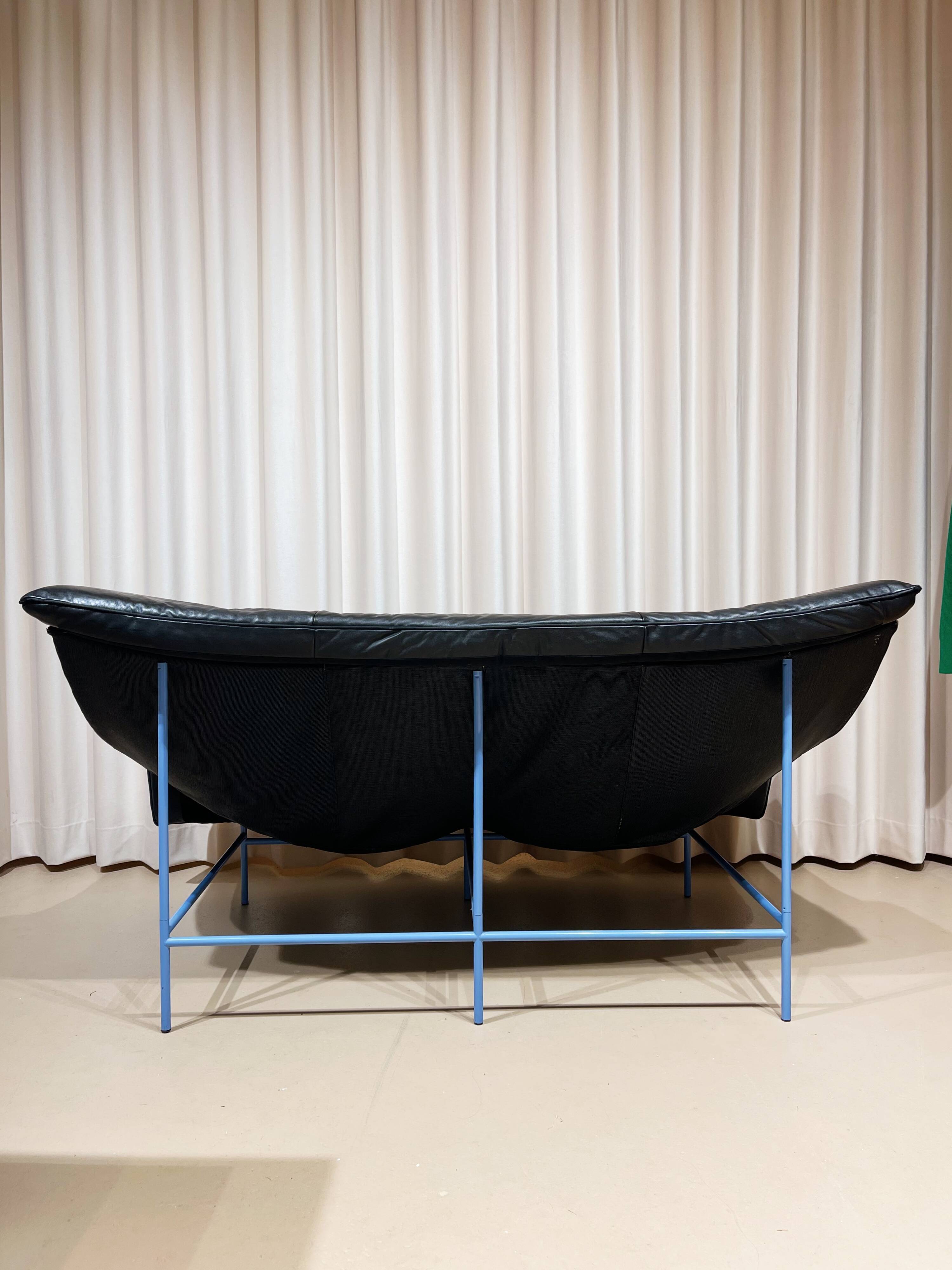 Canapé Butterfly en cuir noir, Montis 1980