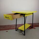Table in formica