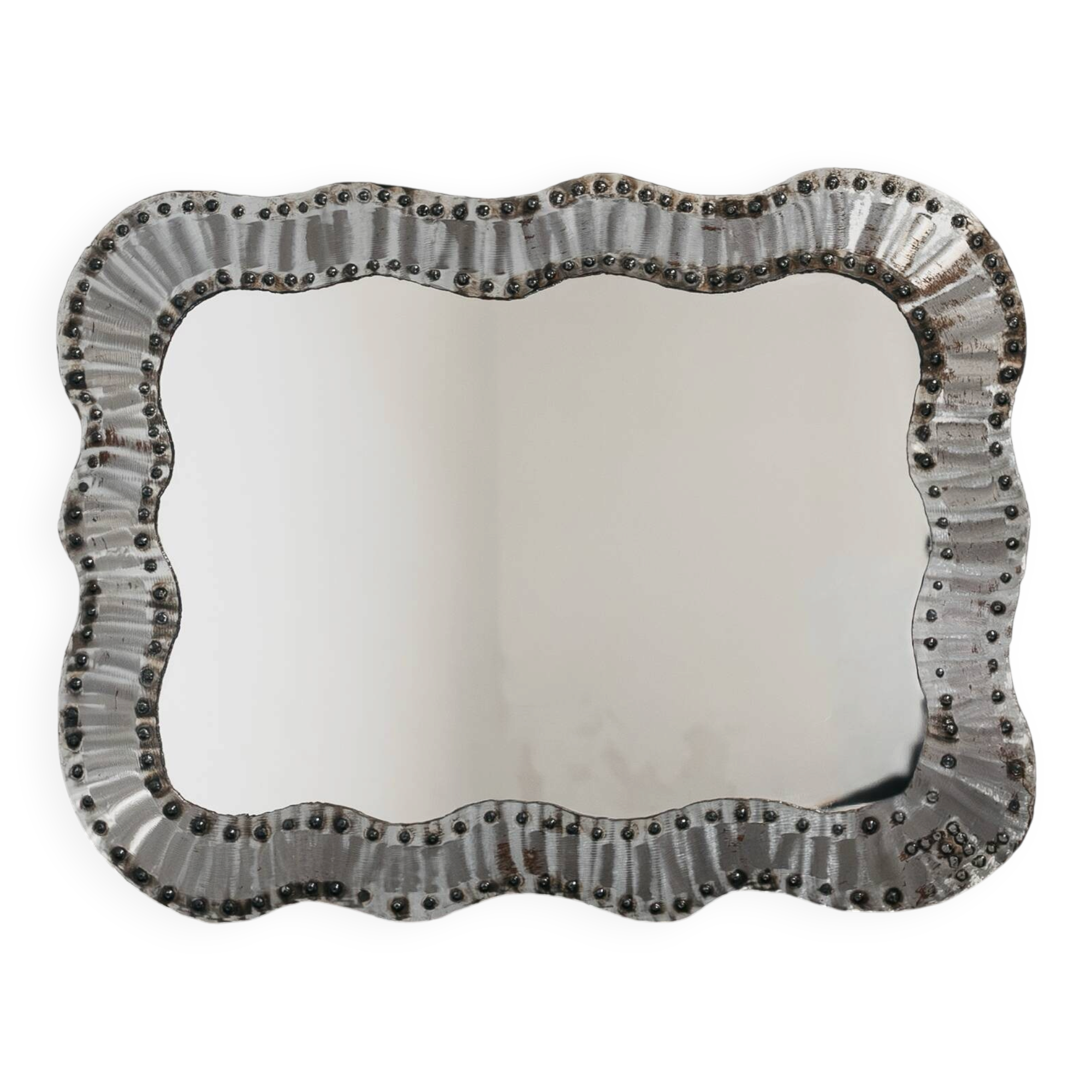 Specchio Da Parete Brutalist Borchiato In Metallo Anni 60 Design Moder