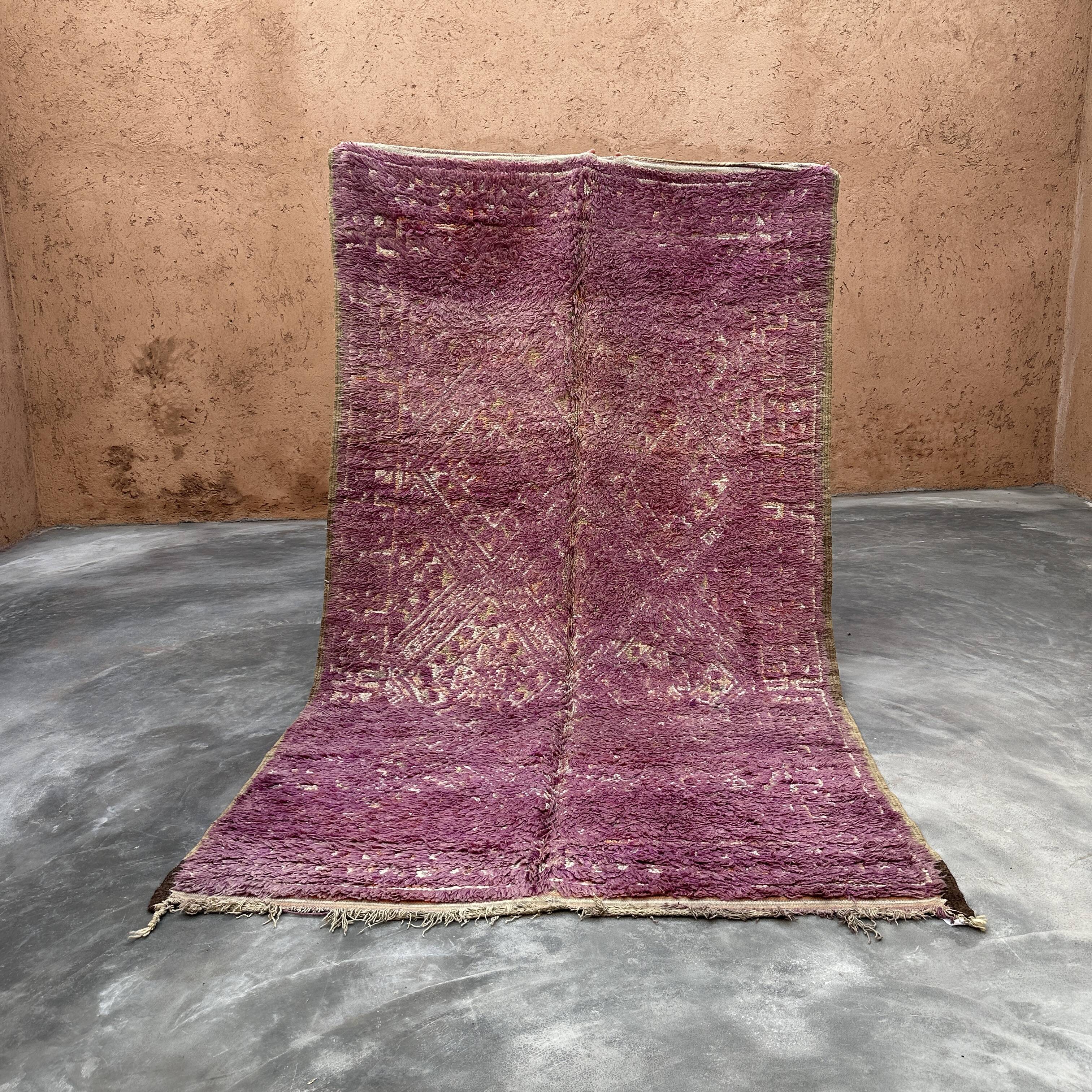 Moroccan rug Beni M'Guild purple - 325 x 183 cm