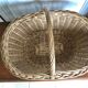 Panier en osier vintage