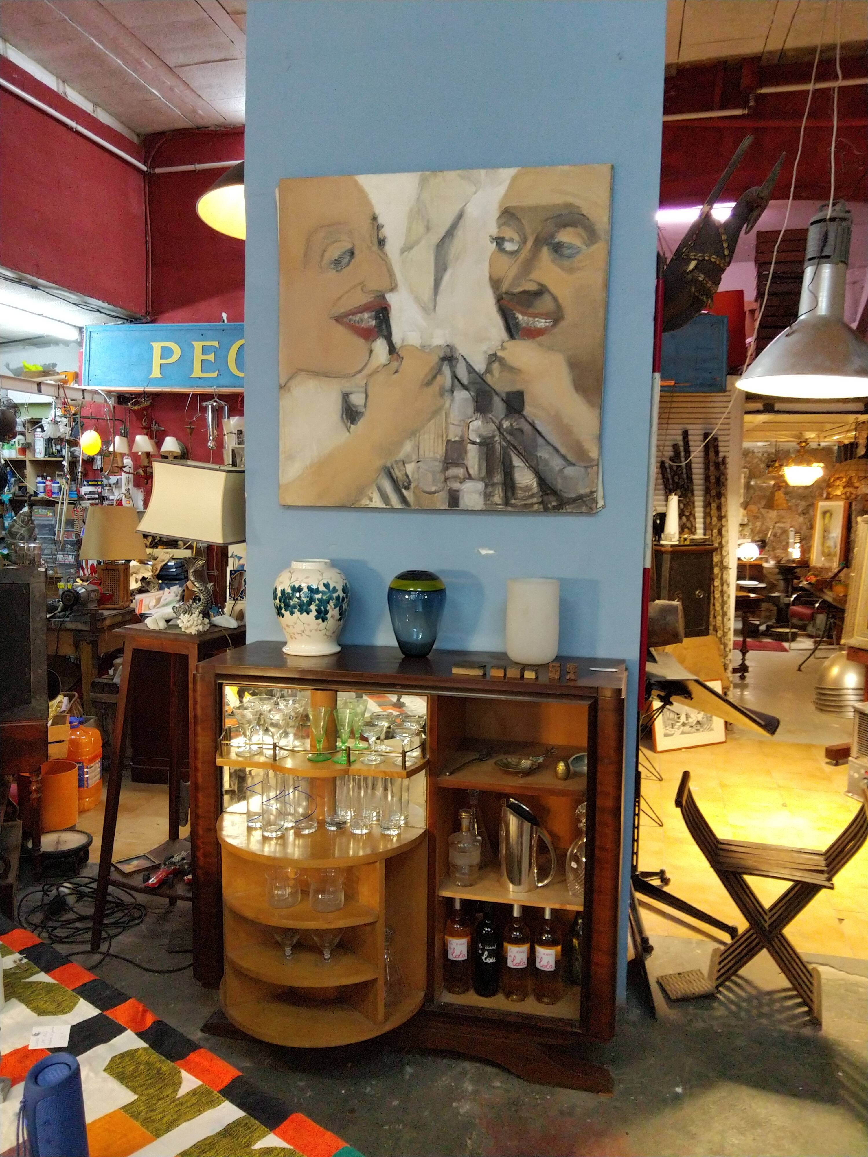 Bar turning art deco