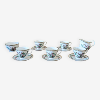 Tea set cups