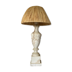 Lampe en albâtre et raphia