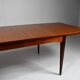 Grande table à manger en teck. Années 1960.