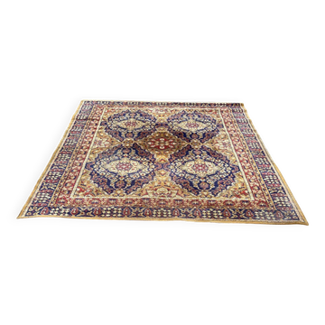 Burgundy floral wool oriental rug 200x300