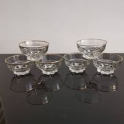 Set of 6 champagne glasses with gold edging and vintage star feet