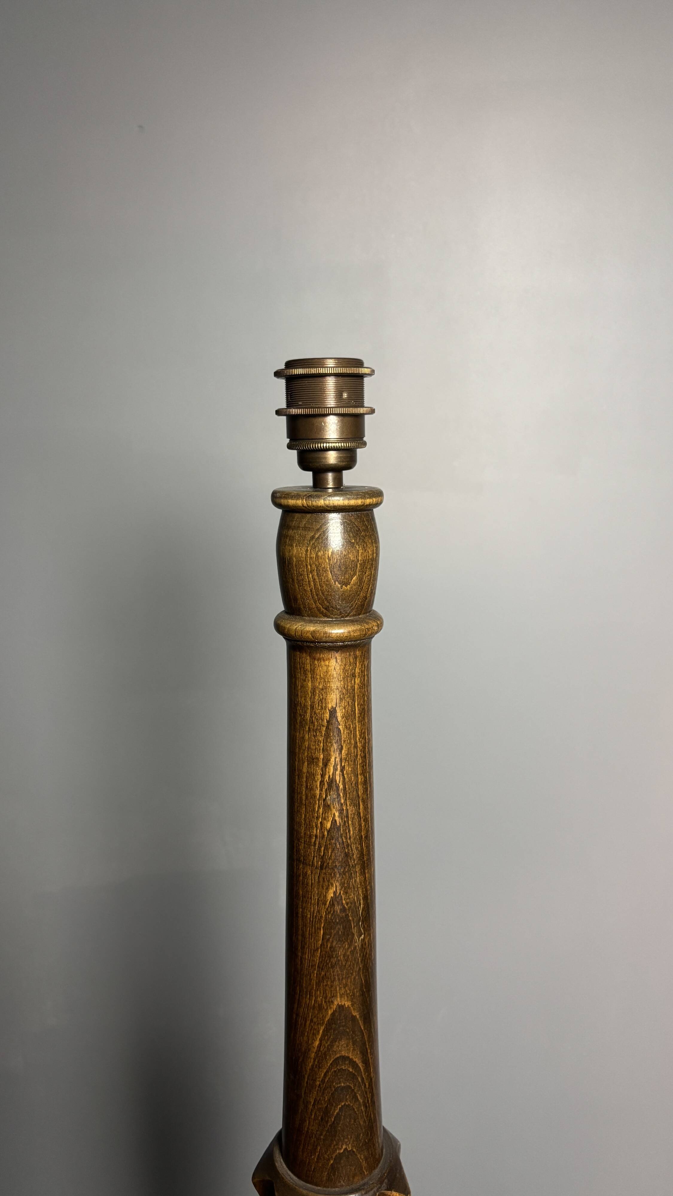 Lampadaire brutaliste du milieu du siècle dans le style de Charles Dudouyt, années 1950.