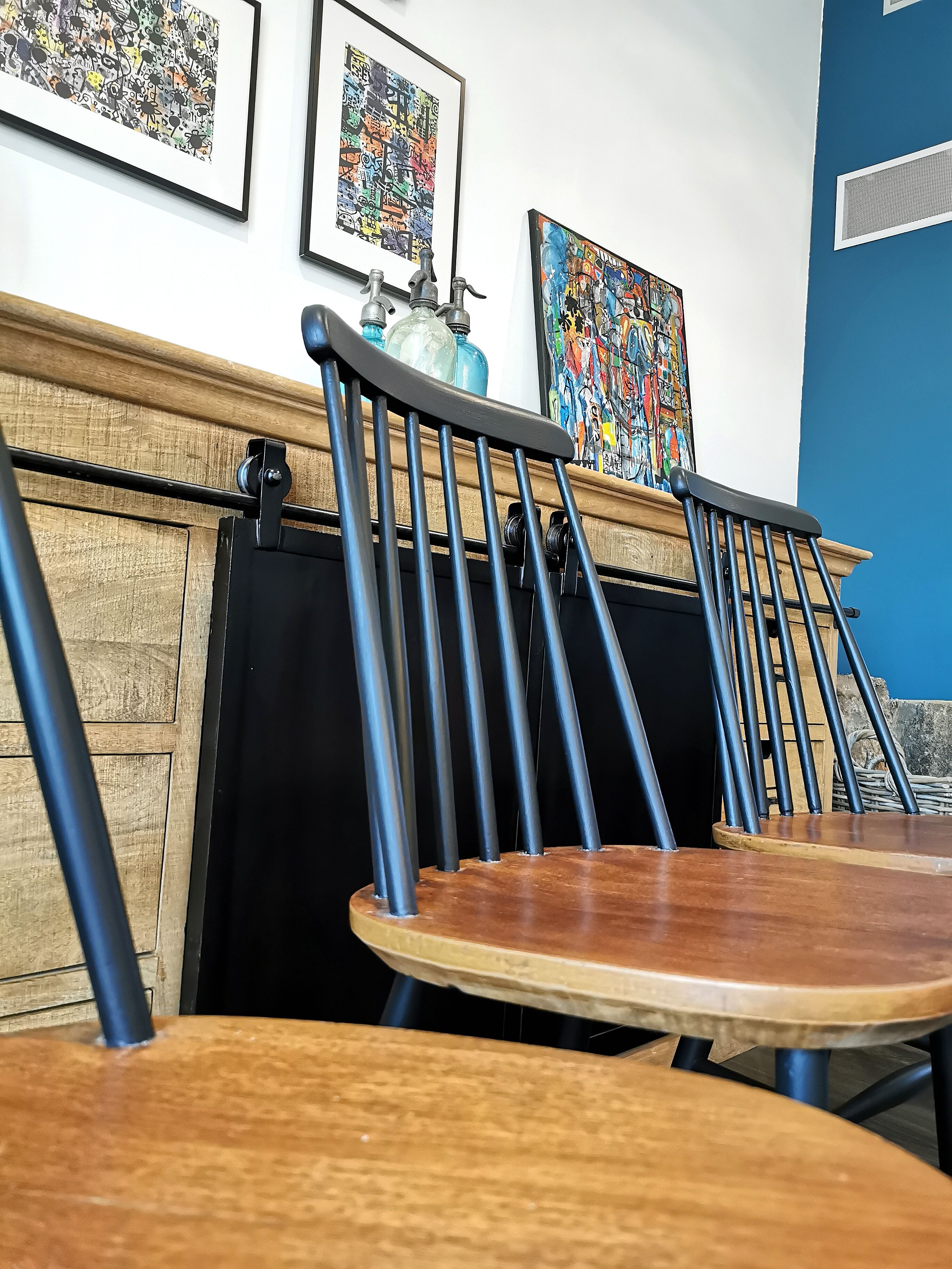 Series of 4 Scandinavian chairs