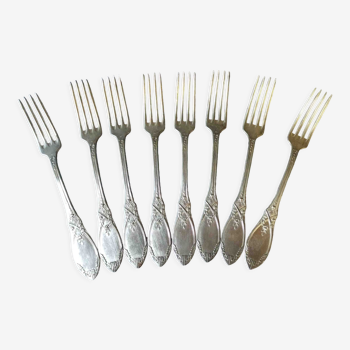 8 silver metal forks