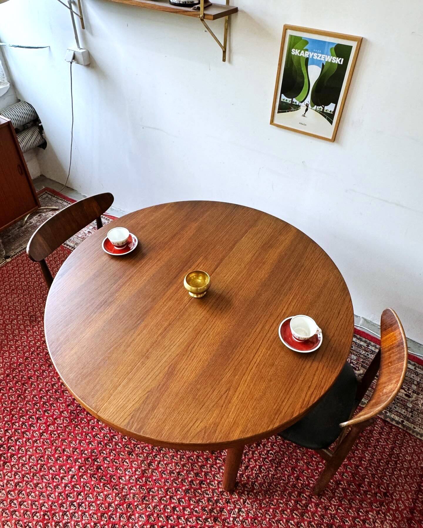 Expandable oak table, denmark 1960s/1970s, vintage, mid-c modern